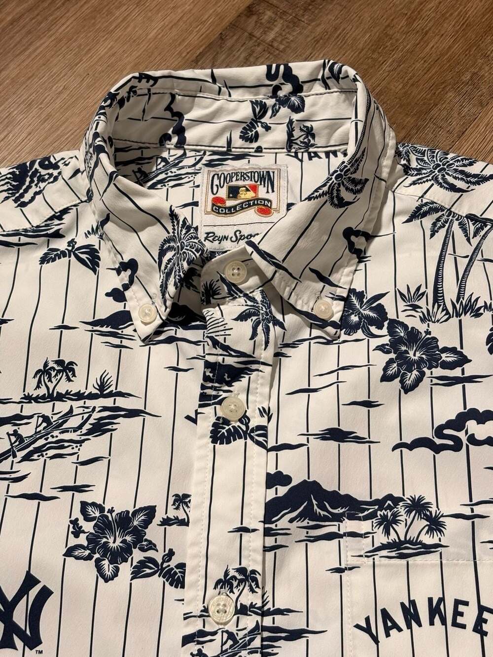 Reyn Spooner New York Yankees Cooperstown Hawaiian Button-Down Aloha Shirt